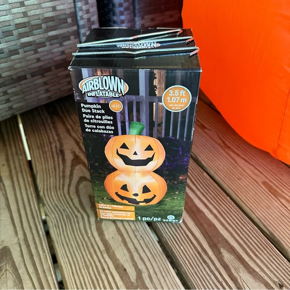 Gemmy Airblown Inflatable Pumpkin Duo Stack 3.5 Ft LED Halloween